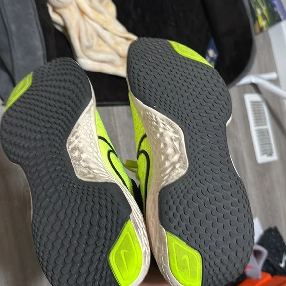 Nike Invincible Run ZoomX 10mens - Picture 5 of 8